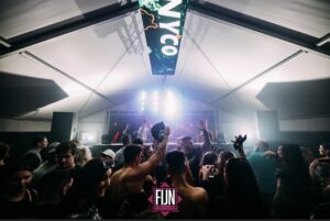 Ledscherm OOSTBURG in gebruik tijdens een evenement