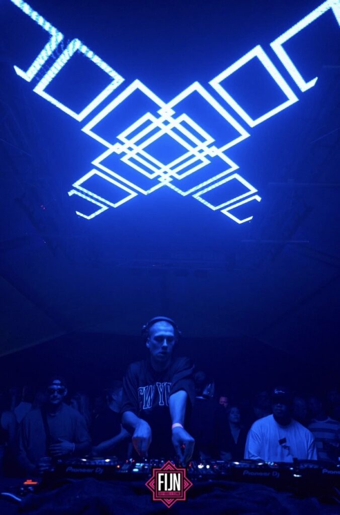 Ledscherm OOSTBURG in gebruik tijdens een evenement