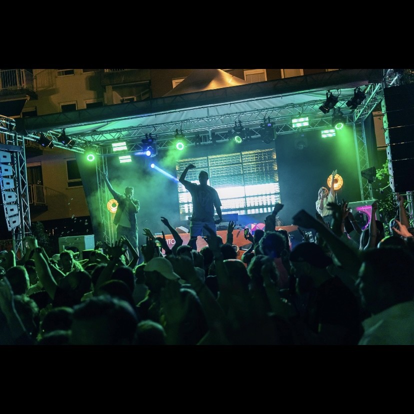 Ledscherm Zeeland in gebruik tijdens een